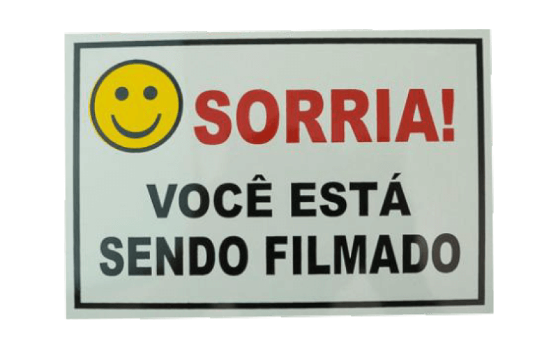 Placas de sinalização e advertência